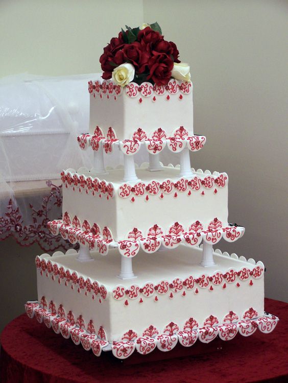 Unique Square Wedding Cake Pictures No 10